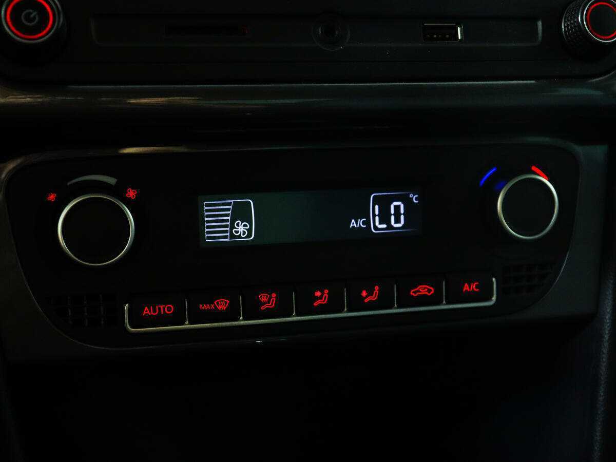 Купить Volkswagen Polo с пробегом. Фото: #15