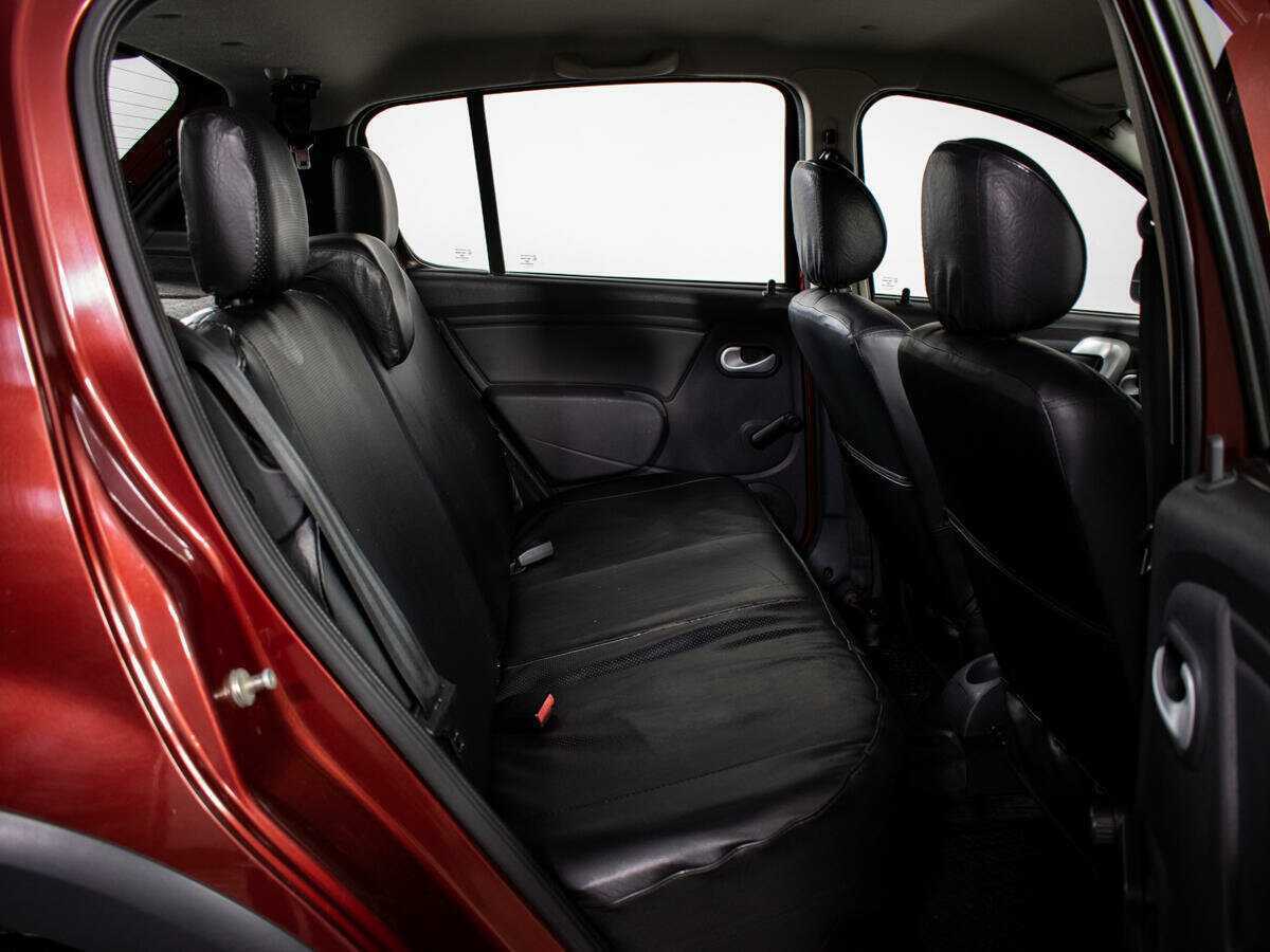 Купить Renault Sandero с пробегом. Фото: #9