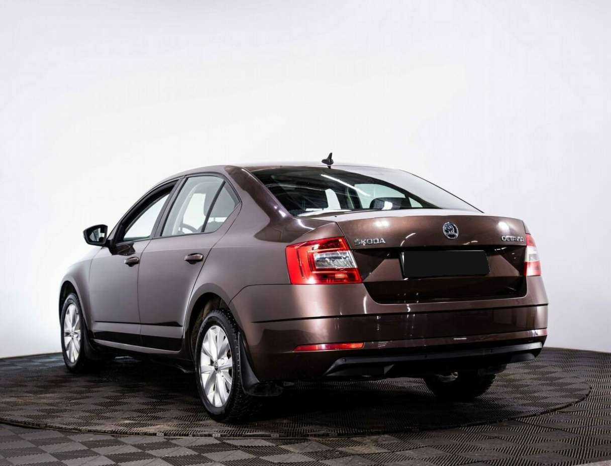 Купить Skoda Octavia с пробегом. Фото: #3