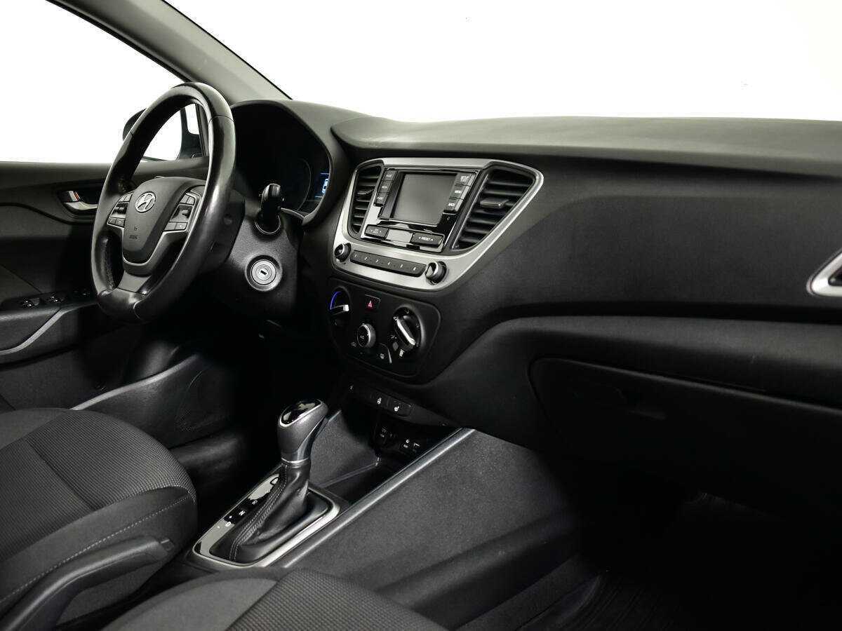 Купить Hyundai Solaris с пробегом. Фото: #6