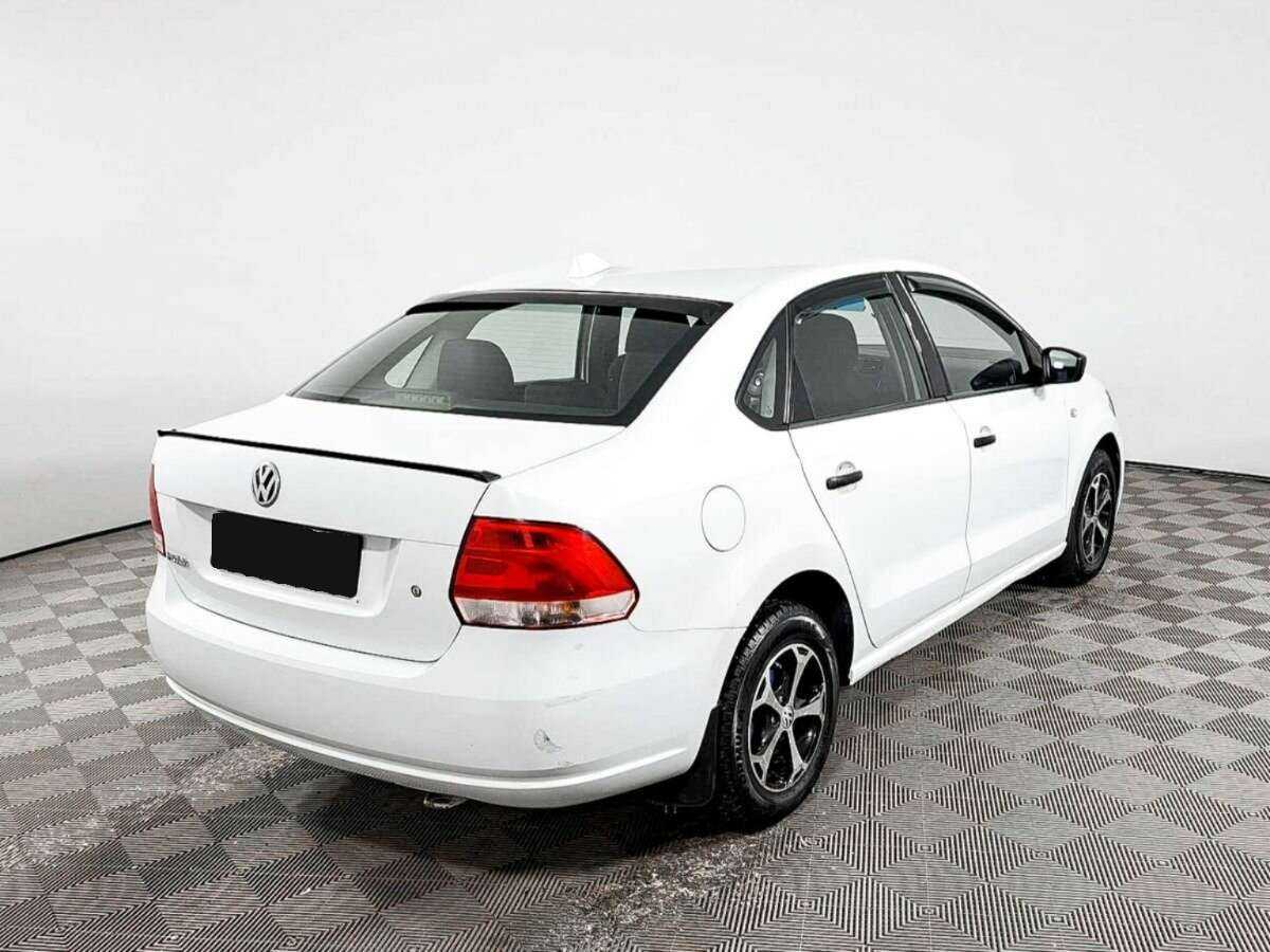 Купить Volkswagen Polo с пробегом. Фото: #3