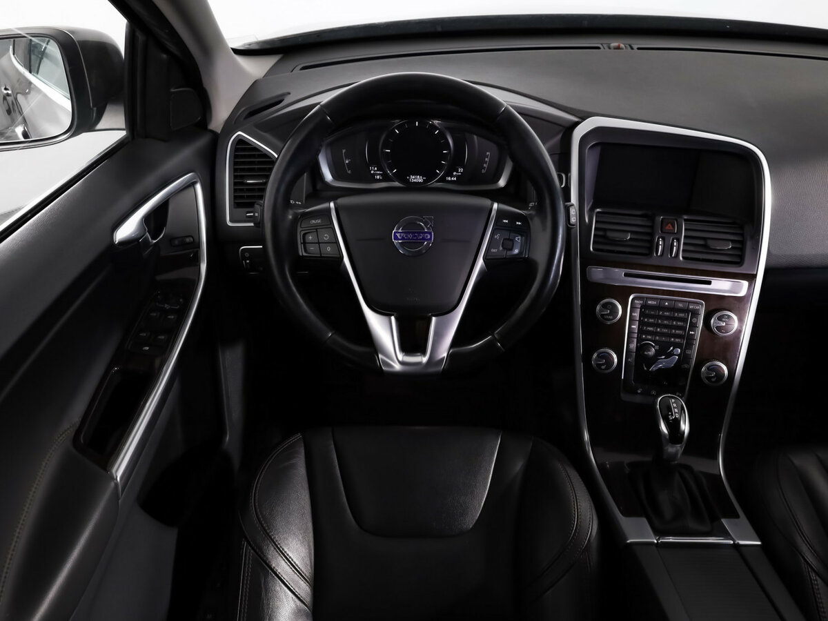 Купить Volvo XC60 с пробегом. Фото: #8