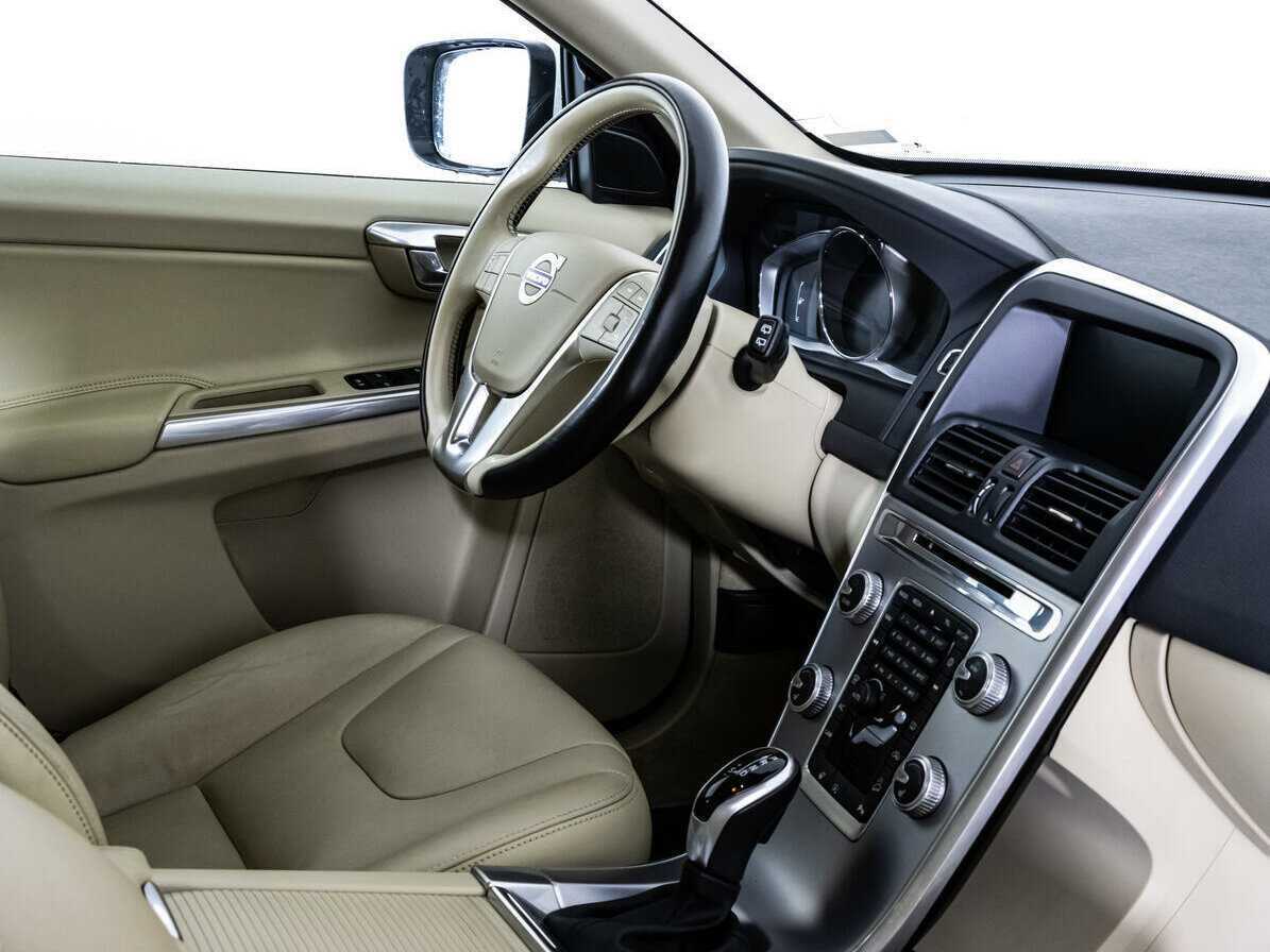 Купить Volvo XC60 с пробегом. Фото: #10