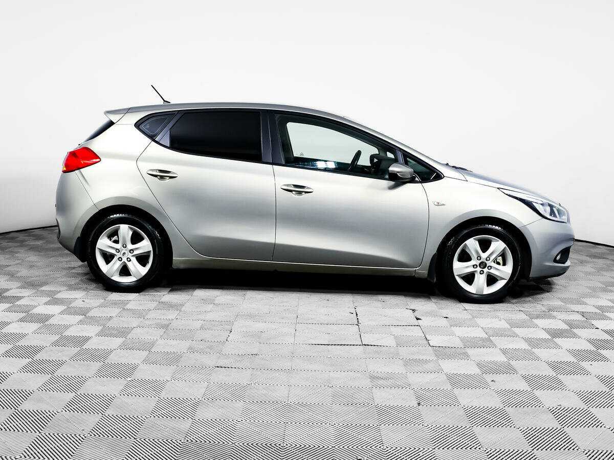 Купить Kia Ceed с пробегом. Фото: #3