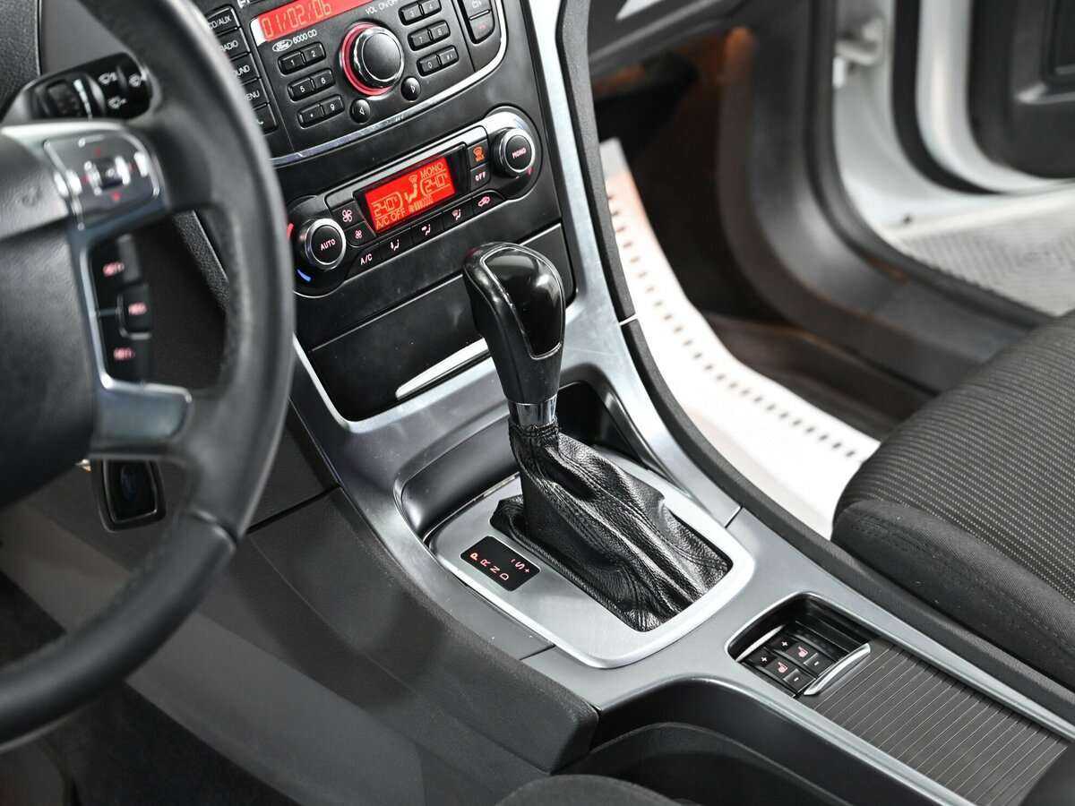 Купить Ford Mondeo с пробегом. Фото: #12