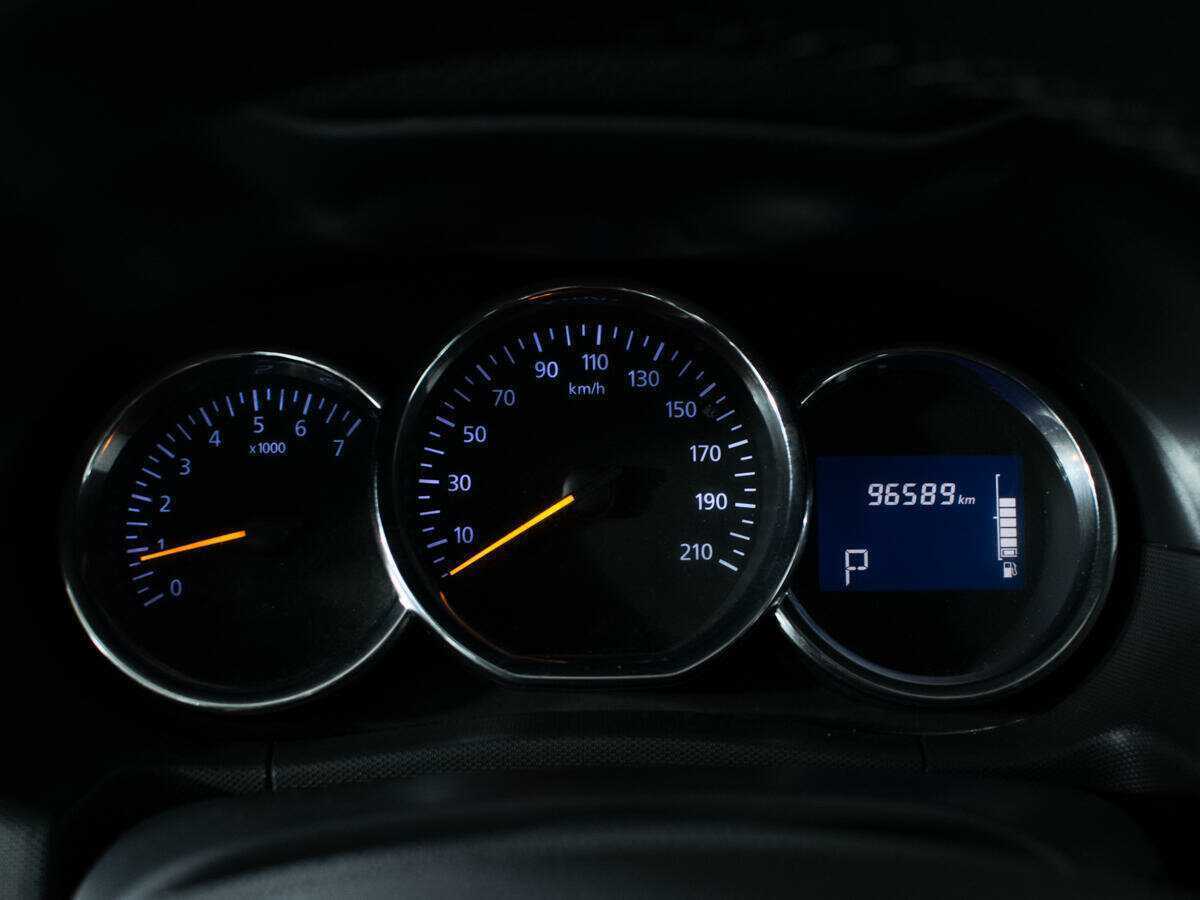 Купить Renault Duster с пробегом. Фото: #10