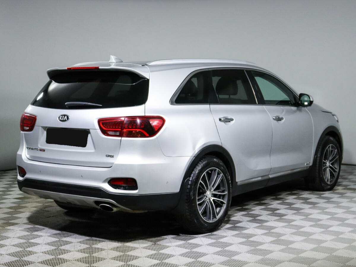 Купить Kia Sorento с пробегом. Фото: #2