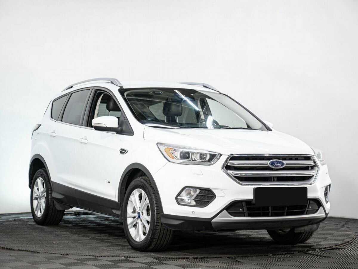 Купить Ford Kuga с пробегом. Фото: #2