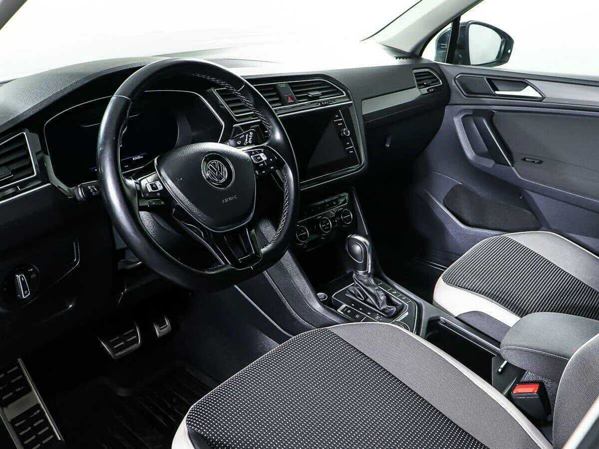 Купить Volkswagen Tiguan с пробегом. Фото: #14