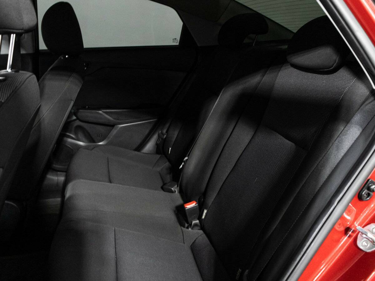 Купить Hyundai Solaris с пробегом. Фото: #9