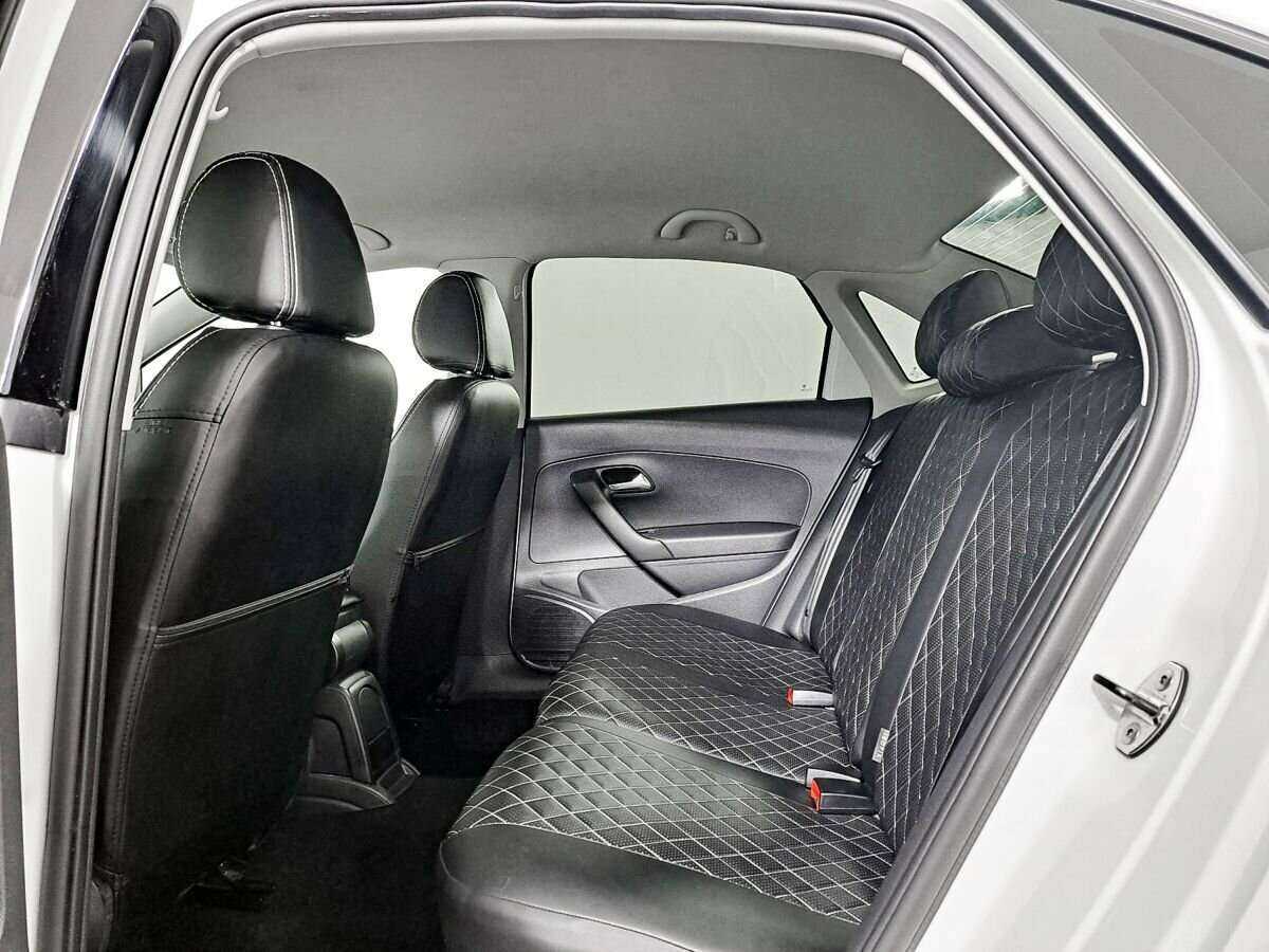 Купить Volkswagen Polo с пробегом. Фото: #9