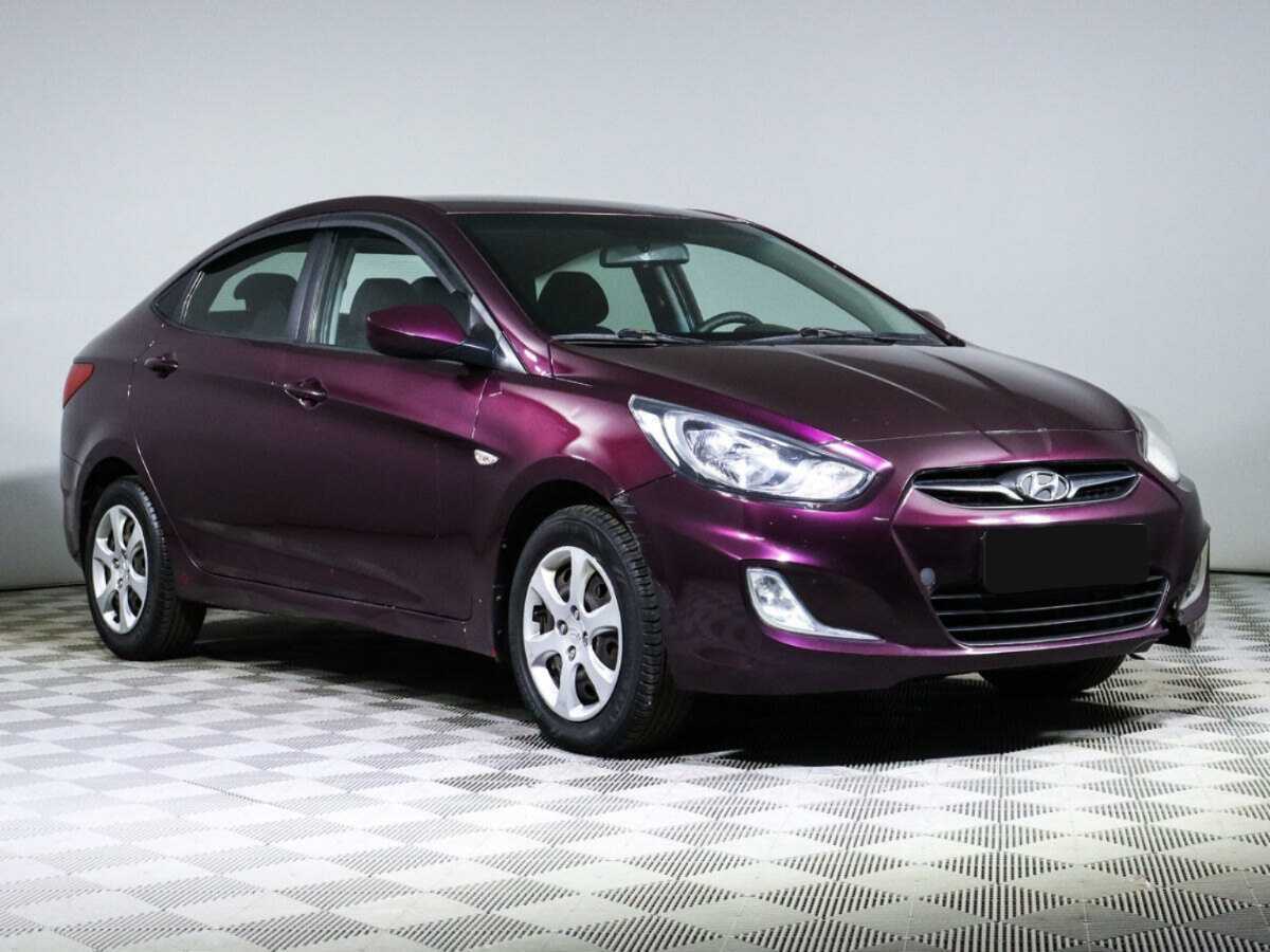 Купить Hyundai Solaris с пробегом. Фото: #2