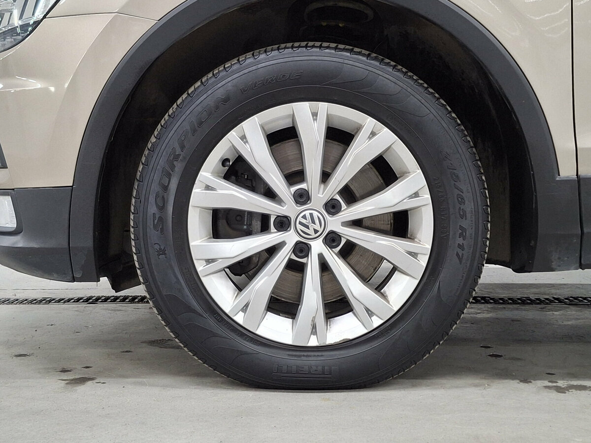 Купить Volkswagen Tiguan с пробегом. Фото: #16