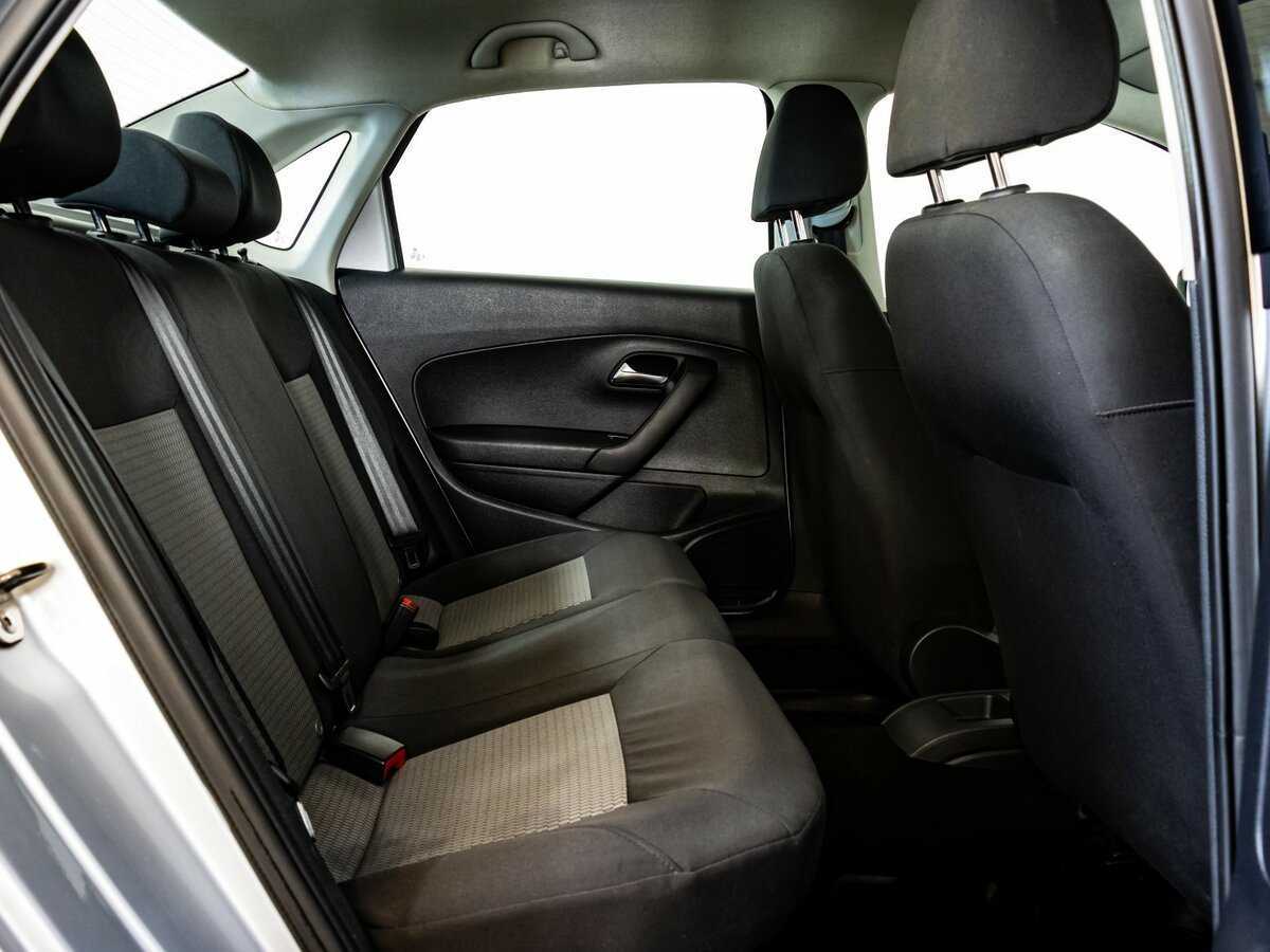 Купить Volkswagen Polo с пробегом. Фото: #10