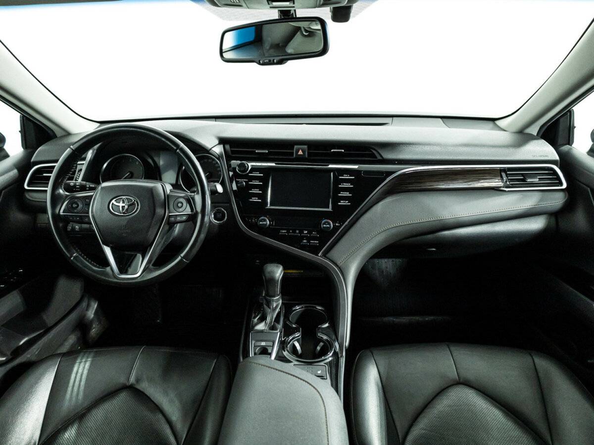 Купить Toyota Camry с пробегом. Фото: #10