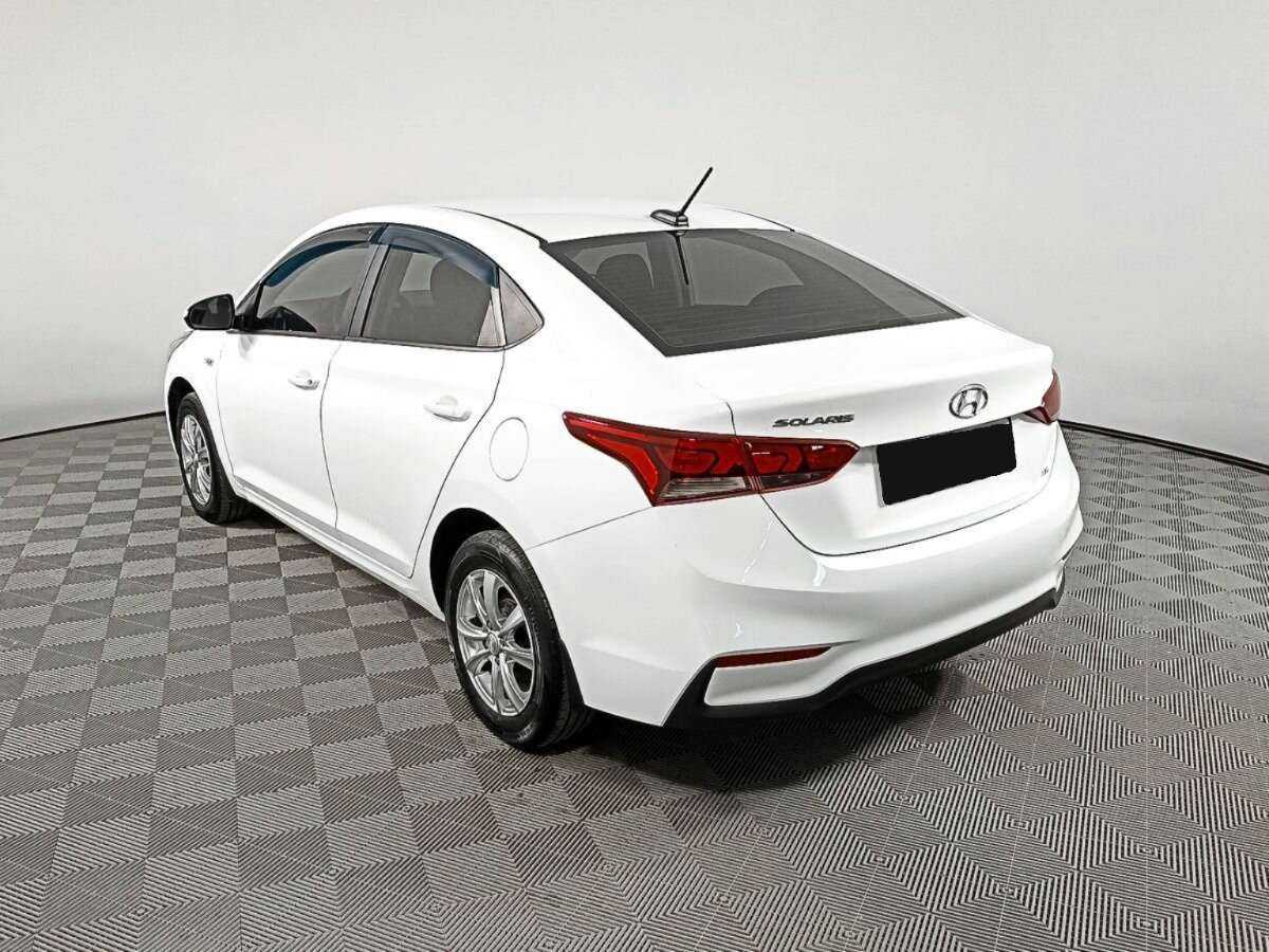 Купить Hyundai Solaris с пробегом. Фото: #6