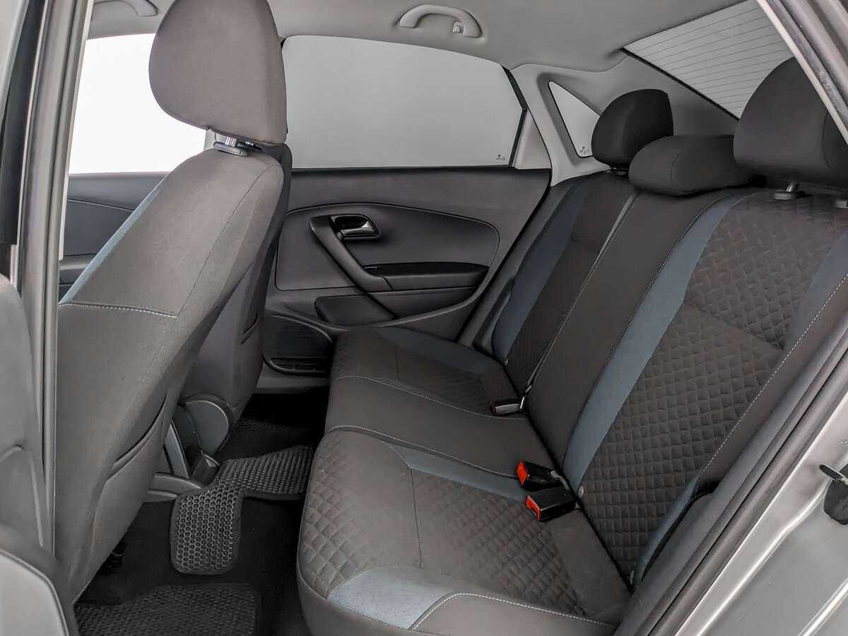 Купить Volkswagen Polo с пробегом. Фото: #11