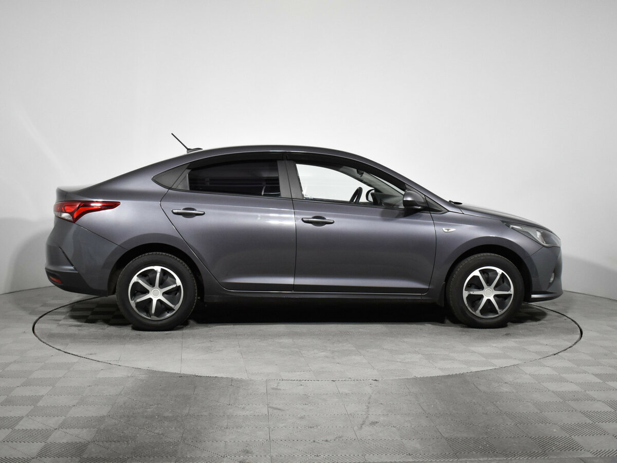 Купить Hyundai Solaris с пробегом. Фото: #3