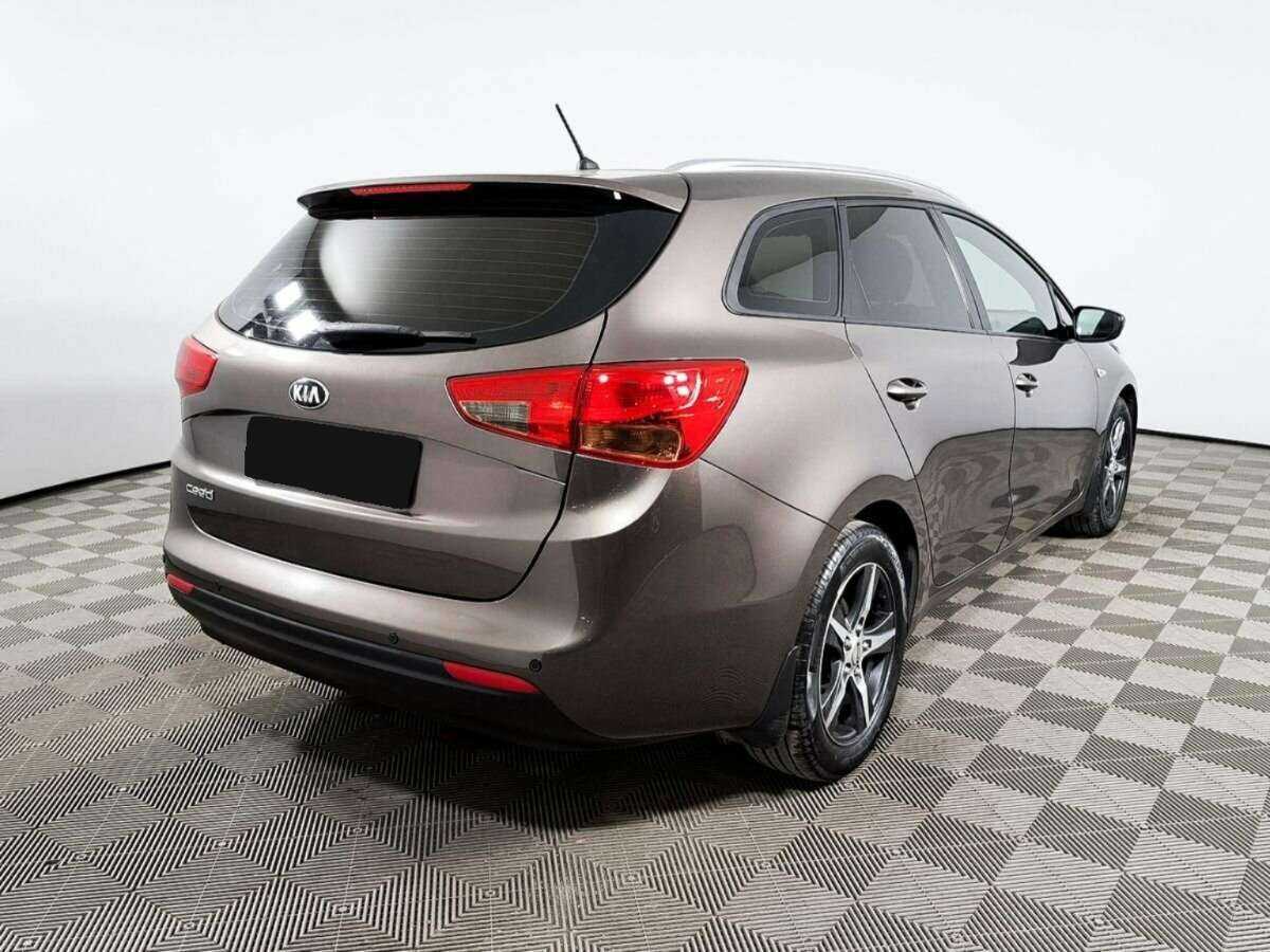 Купить Kia Ceed с пробегом. Фото: #4