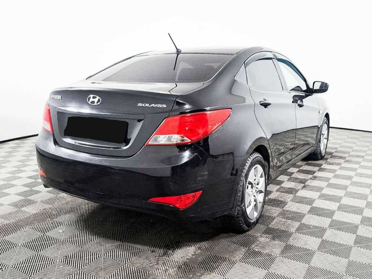 Купить Hyundai Solaris с пробегом. Фото: #3