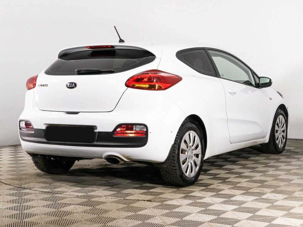 Купить Kia Ceed с пробегом. Фото: #4