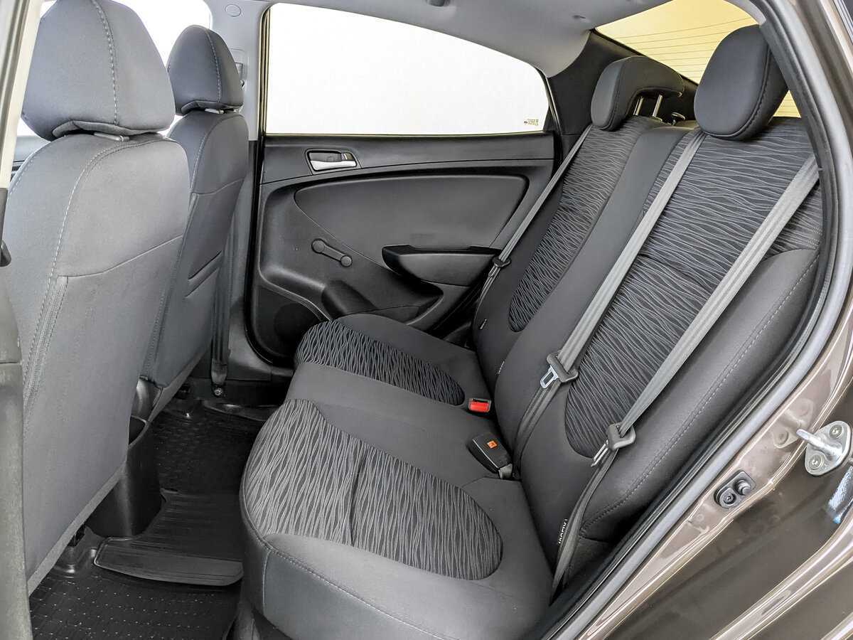 Купить Hyundai Solaris с пробегом. Фото: #11