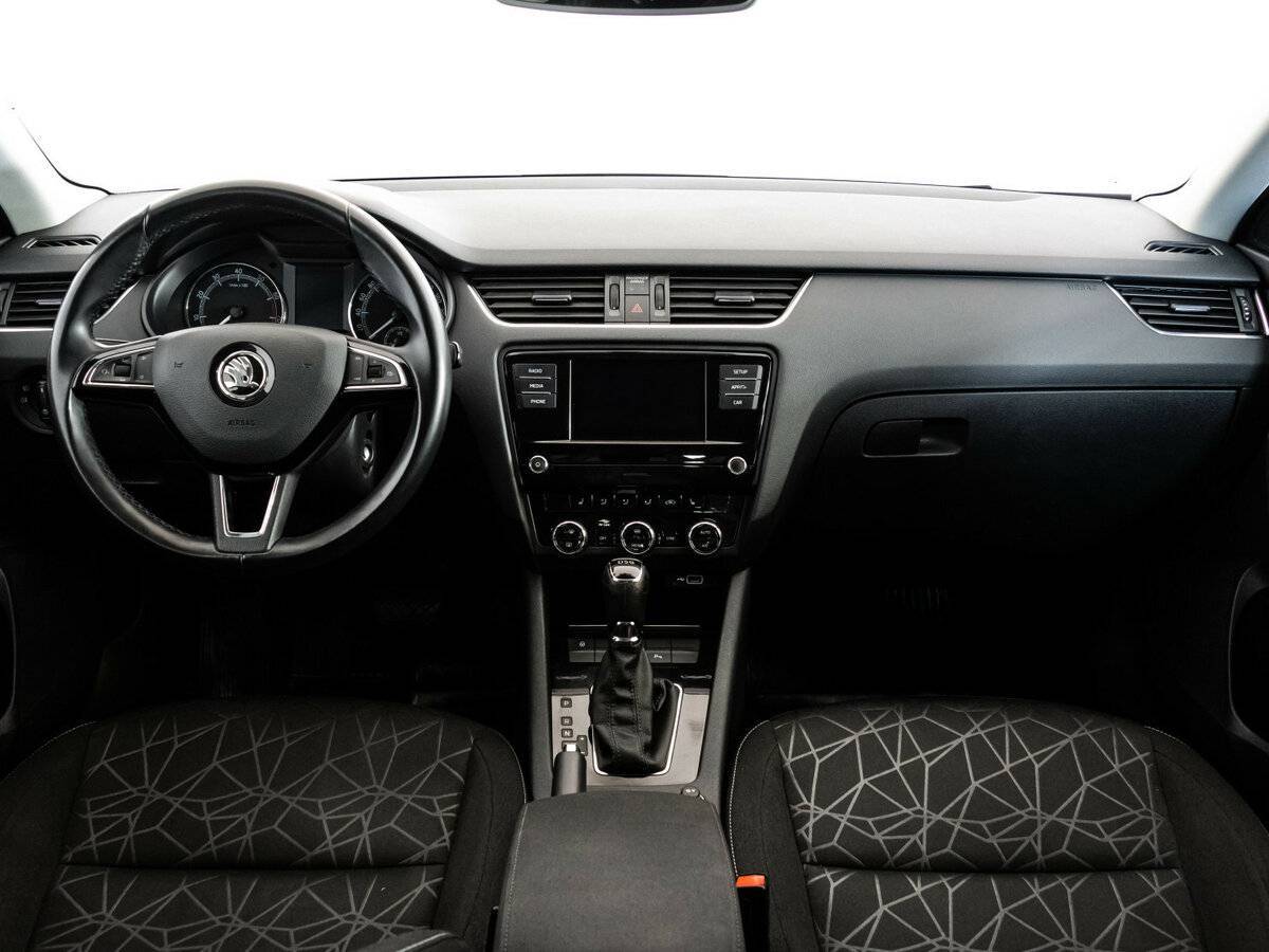 Купить Skoda Octavia с пробегом. Фото: #9