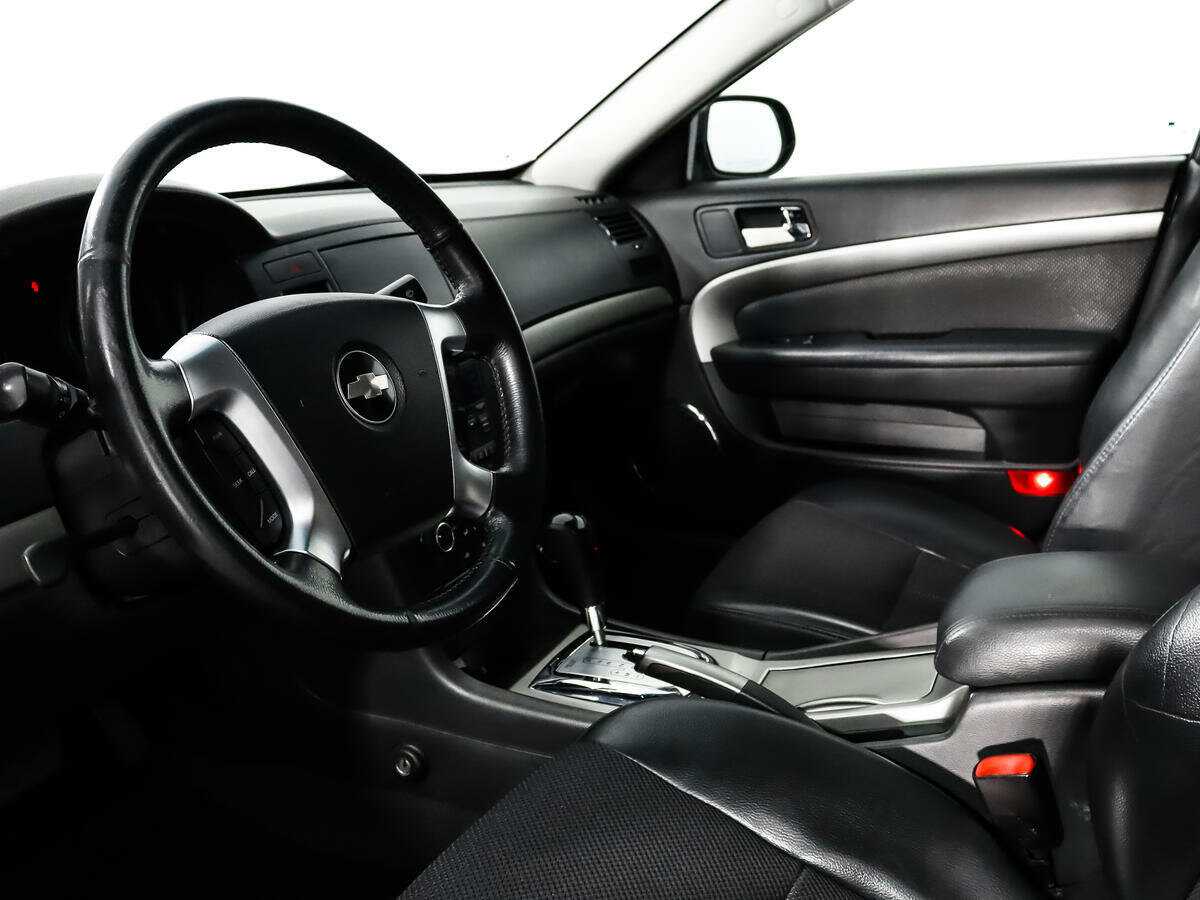 Купить Chevrolet Epica с пробегом. Фото: #8