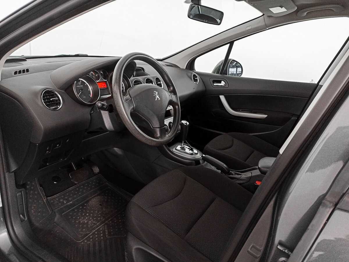 Купить Peugeot 408 с пробегом. Фото: #10
