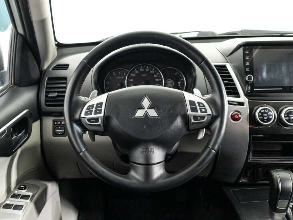 Купить Mitsubishi Pajero Sport с пробегом. Фото: #16