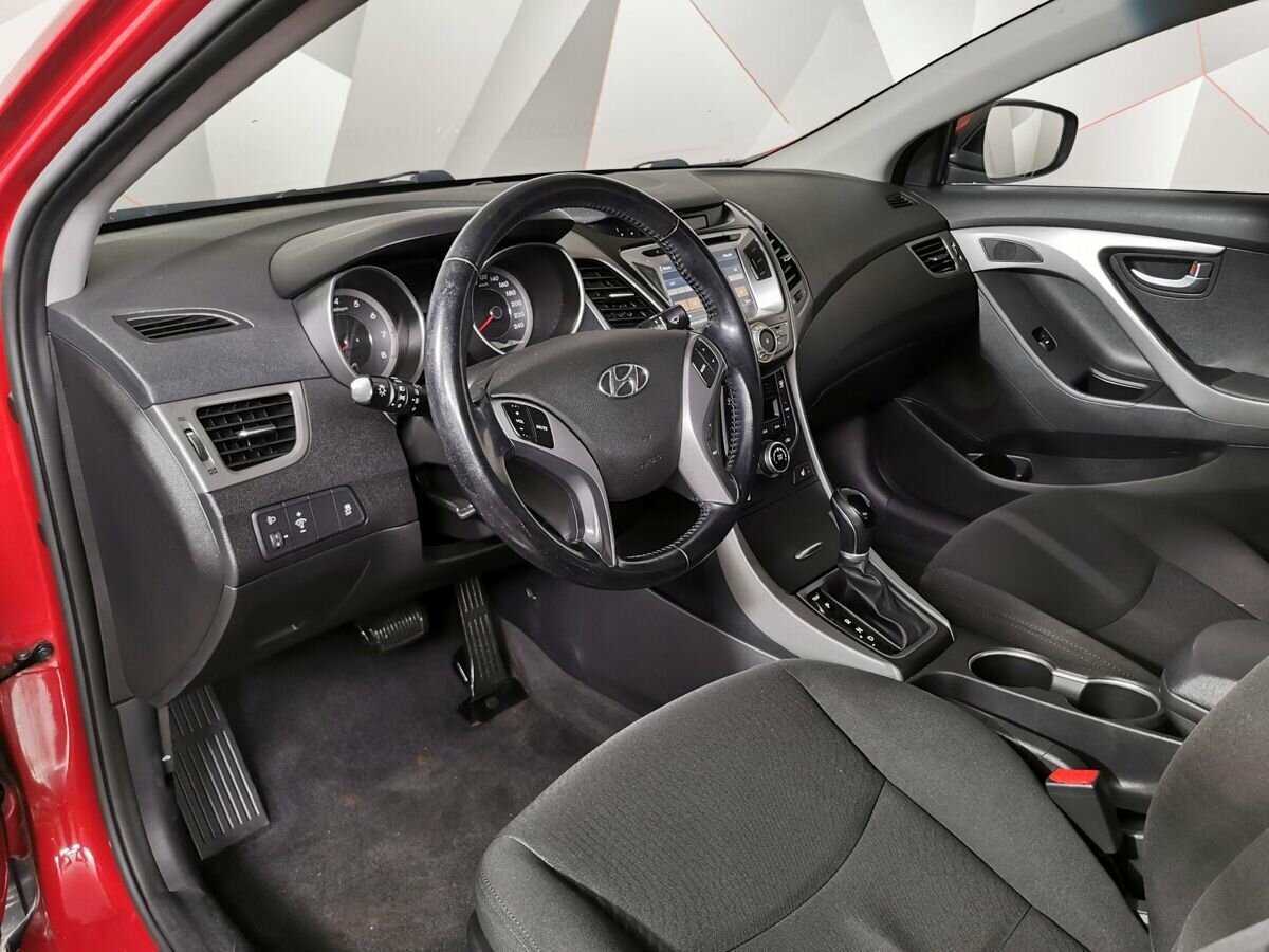 Купить Hyundai Elantra с пробегом. Фото: #13