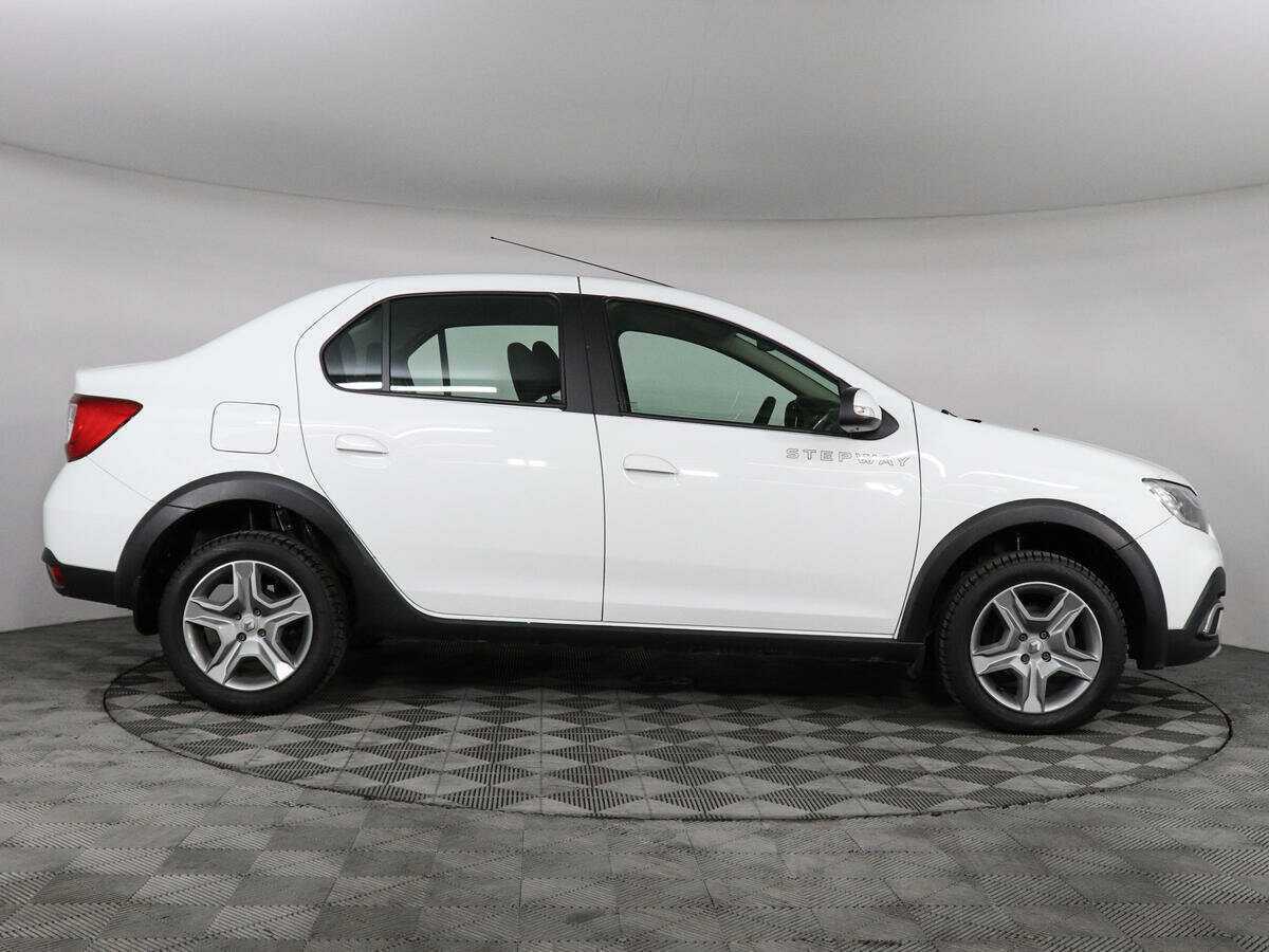 Купить Renault Logan с пробегом. Фото: #3