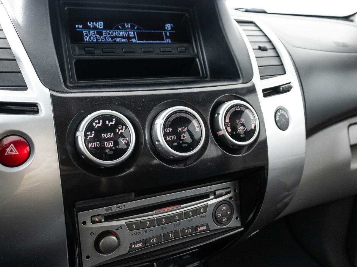 Купить Mitsubishi Pajero Sport с пробегом. Фото: #14