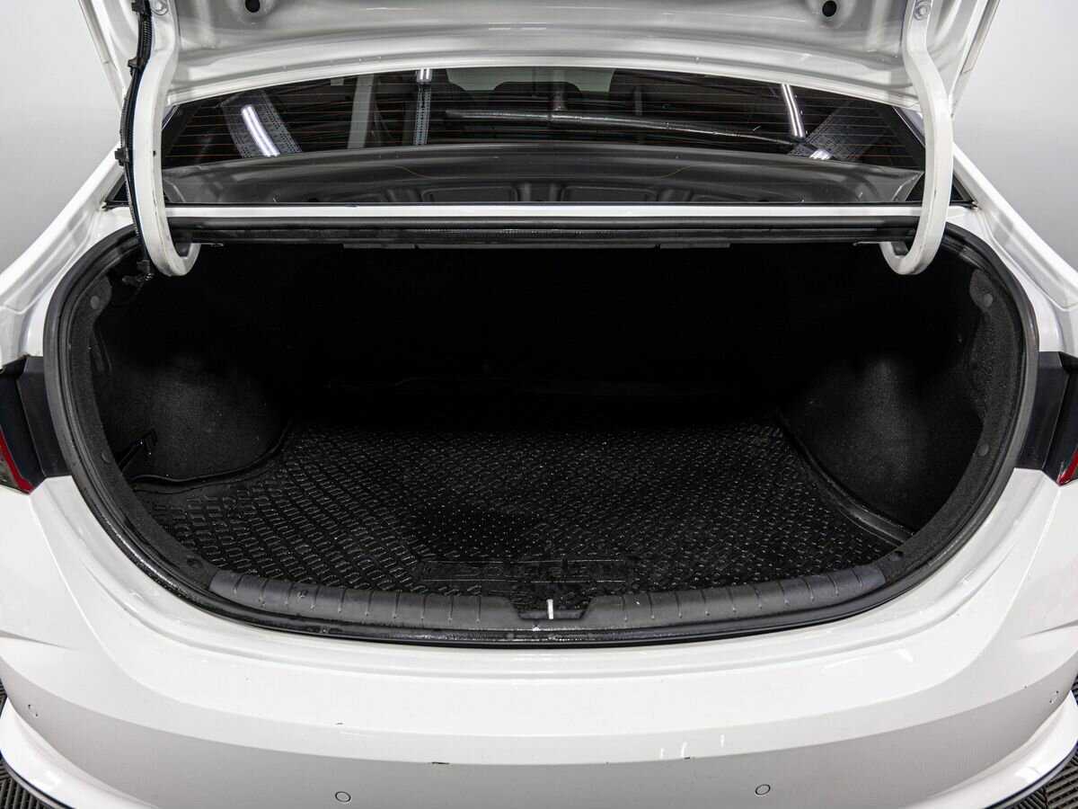 Купить Hyundai Solaris с пробегом. Фото: #19