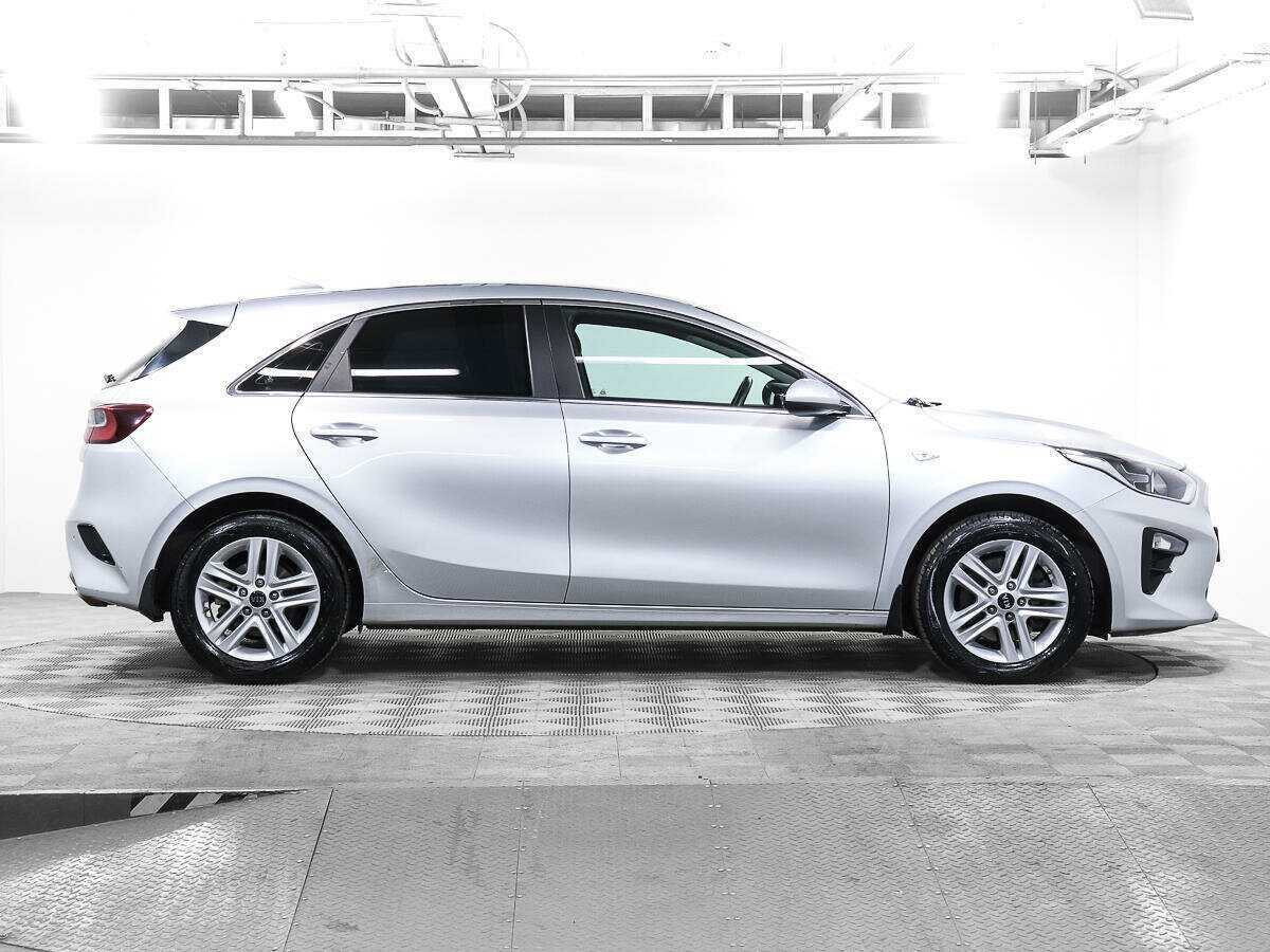 Купить Kia Ceed с пробегом. Фото: #3