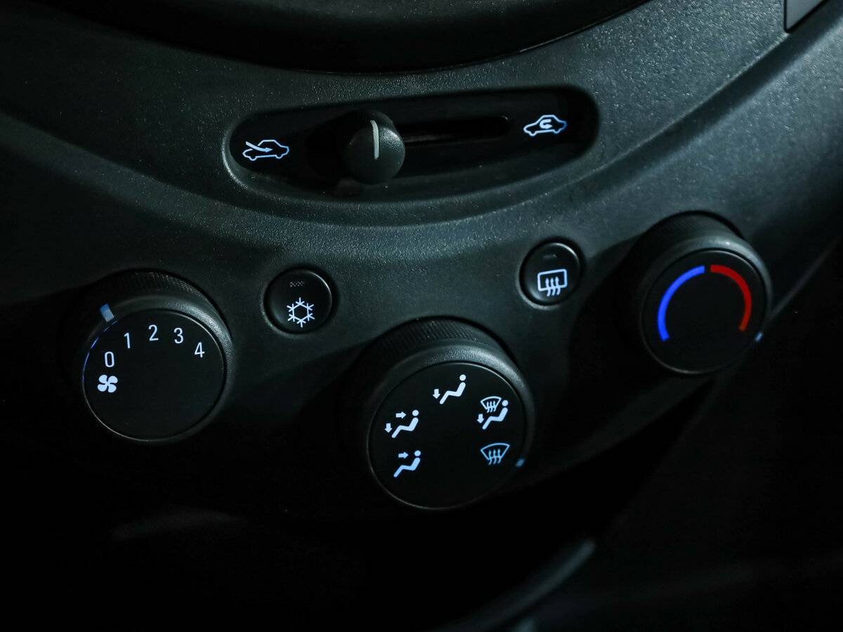 Купить Chevrolet Spark с пробегом. Фото: #10