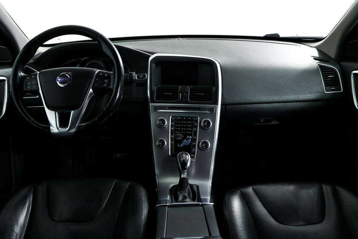 Купить Volvo XC60 с пробегом. Фото: #10