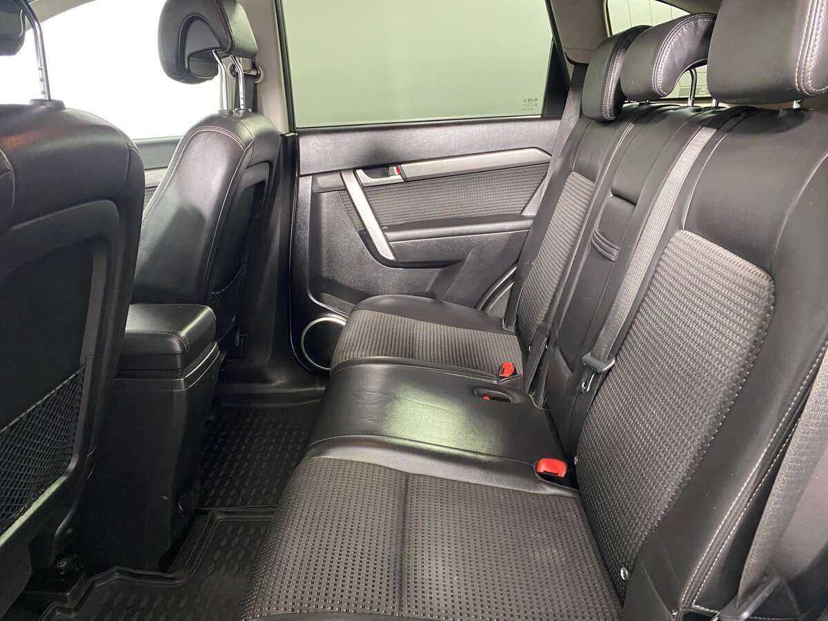 Купить Chevrolet Captiva с пробегом. Фото: #7