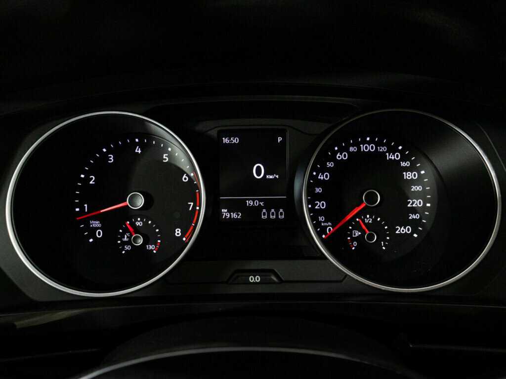 Купить Volkswagen Tiguan с пробегом. Фото: #11