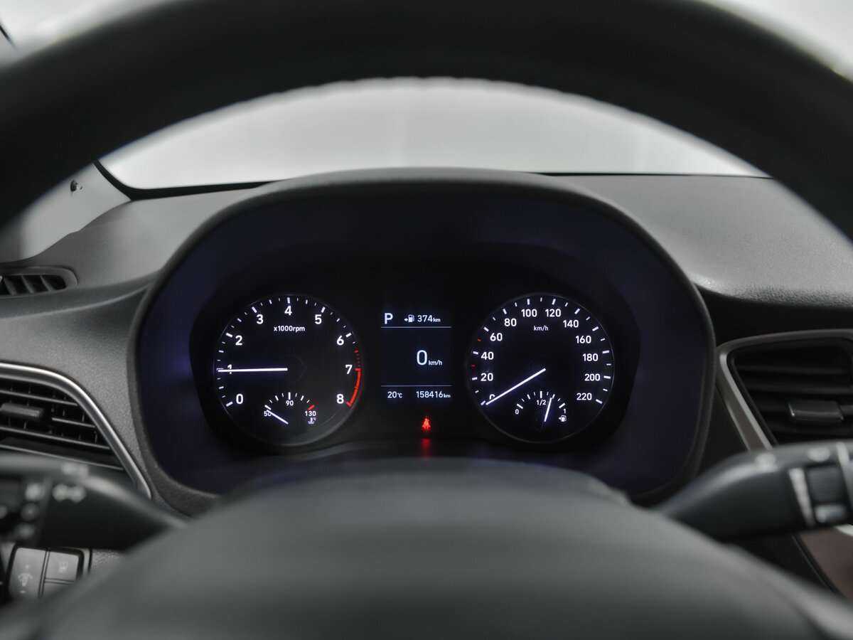 Купить Hyundai Solaris с пробегом. Фото: #6