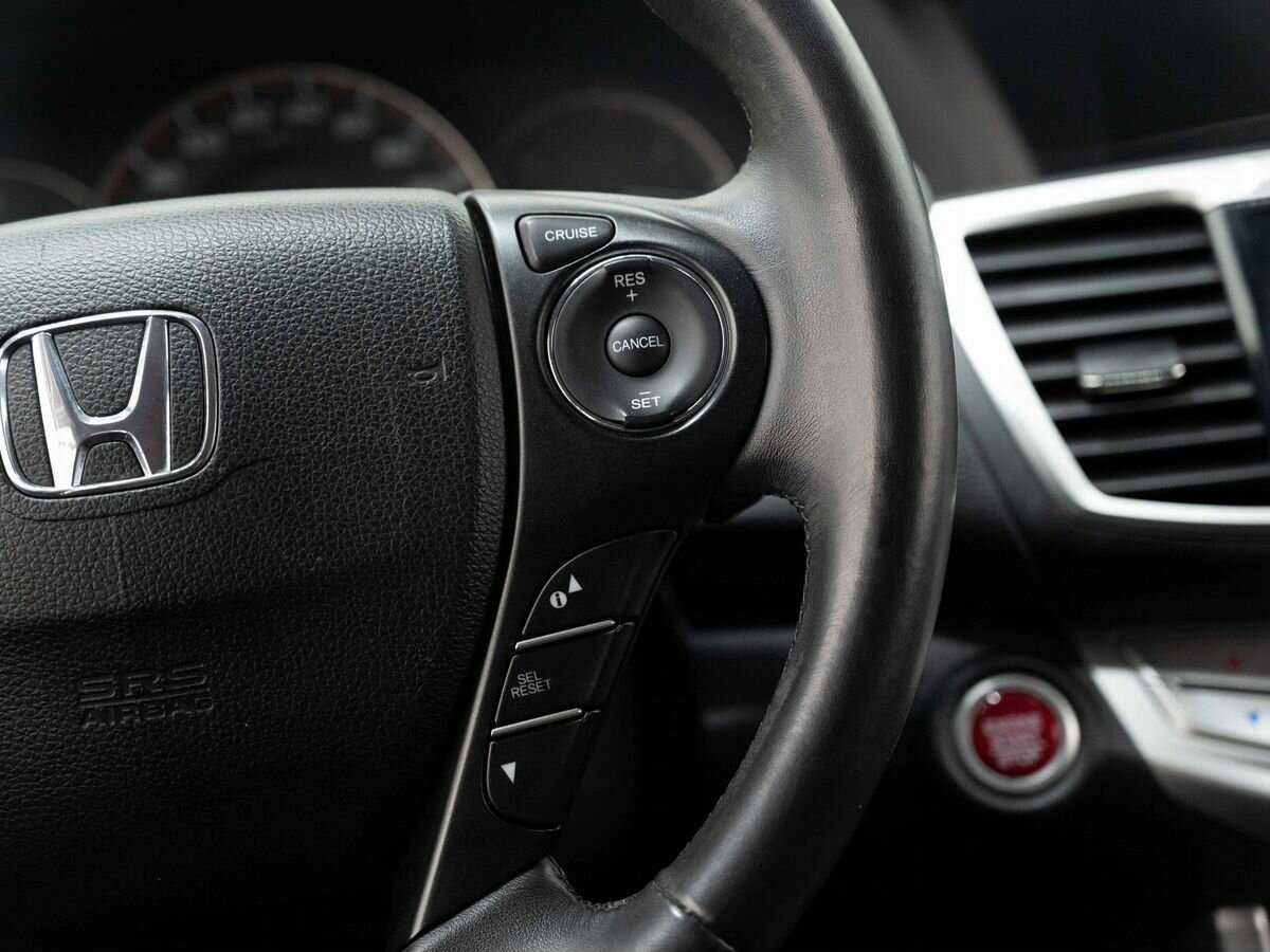 Купить Honda Accord с пробегом. Фото: #15