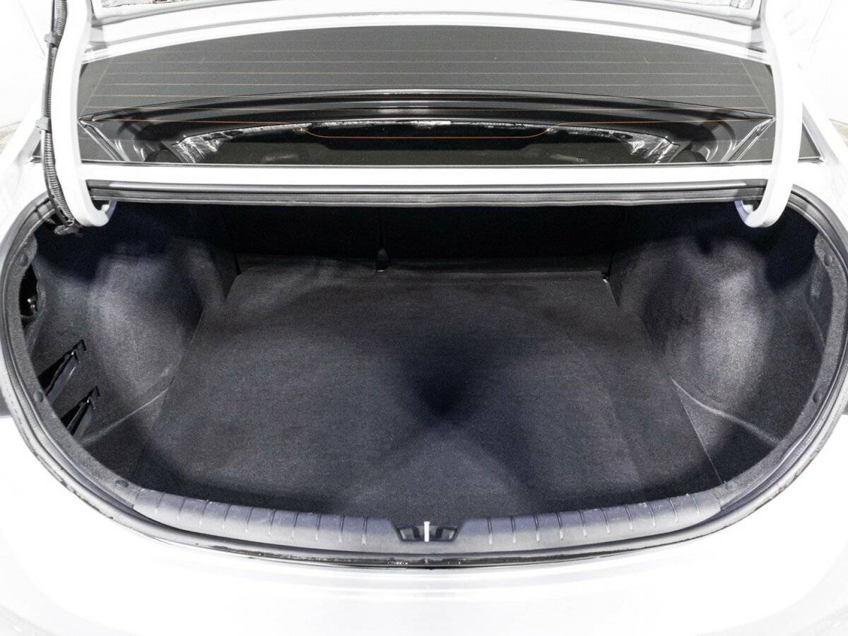 Купить Hyundai Solaris с пробегом. Фото: #14