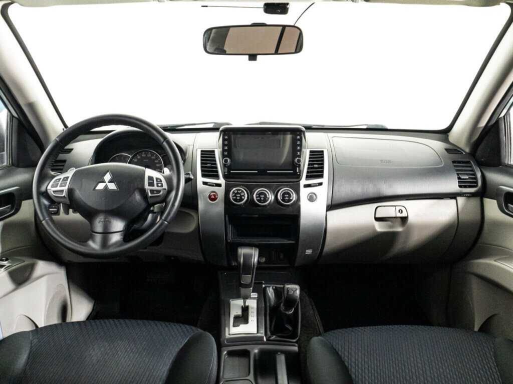 Купить Mitsubishi Pajero Sport с пробегом. Фото: #12