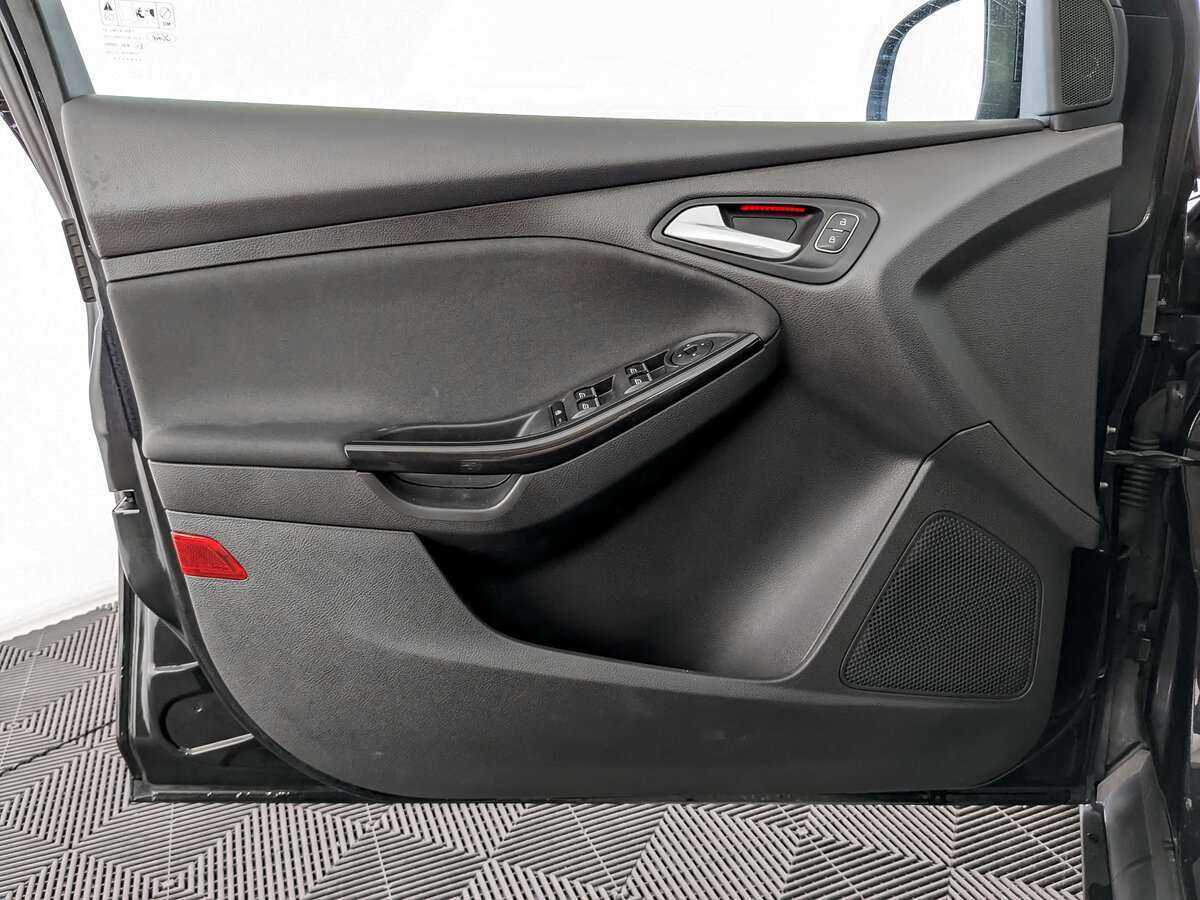 Купить Ford Focus с пробегом. Фото: #14