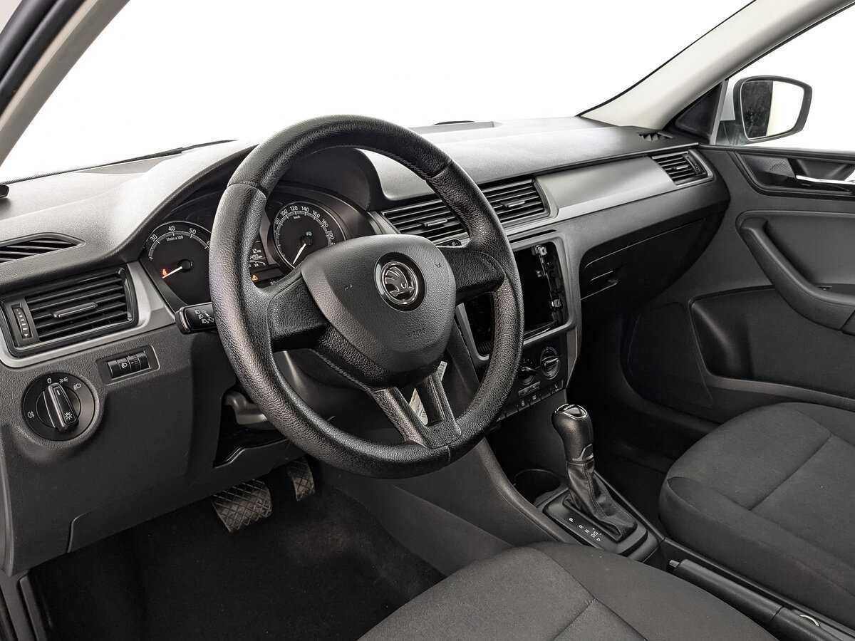 Купить Skoda Rapid с пробегом. Фото: #13