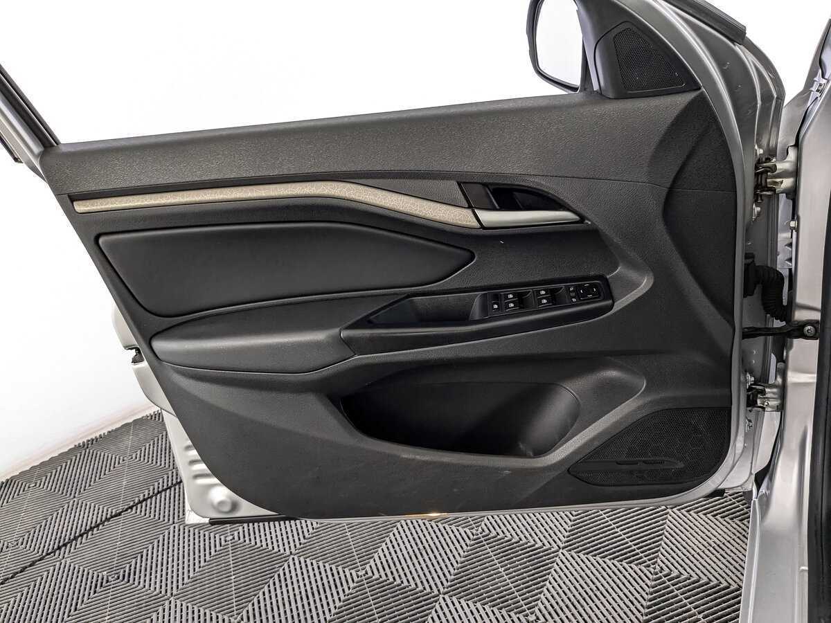 Купить Lada (ВАЗ) Vesta с пробегом. Фото: #14