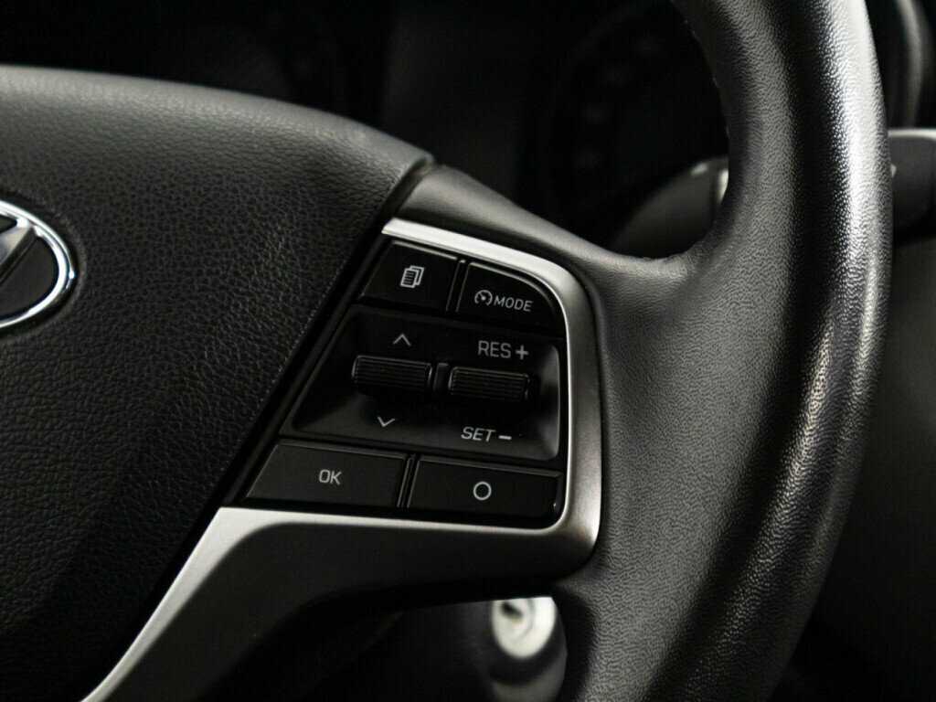 Купить Hyundai Solaris с пробегом. Фото: #17