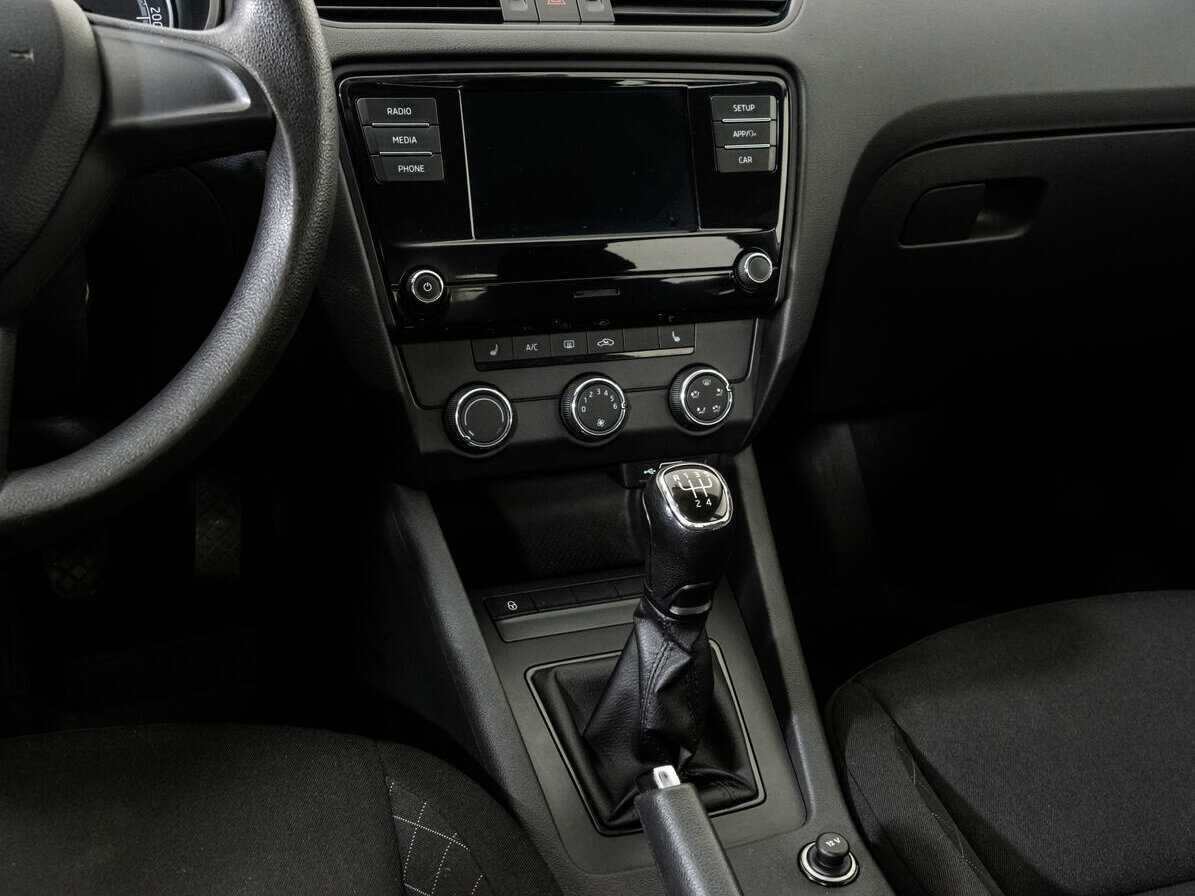 Купить Skoda Octavia с пробегом. Фото: #11