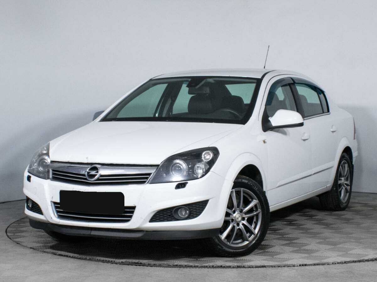 Купить Opel Astra с пробегом. Посмотреть фото