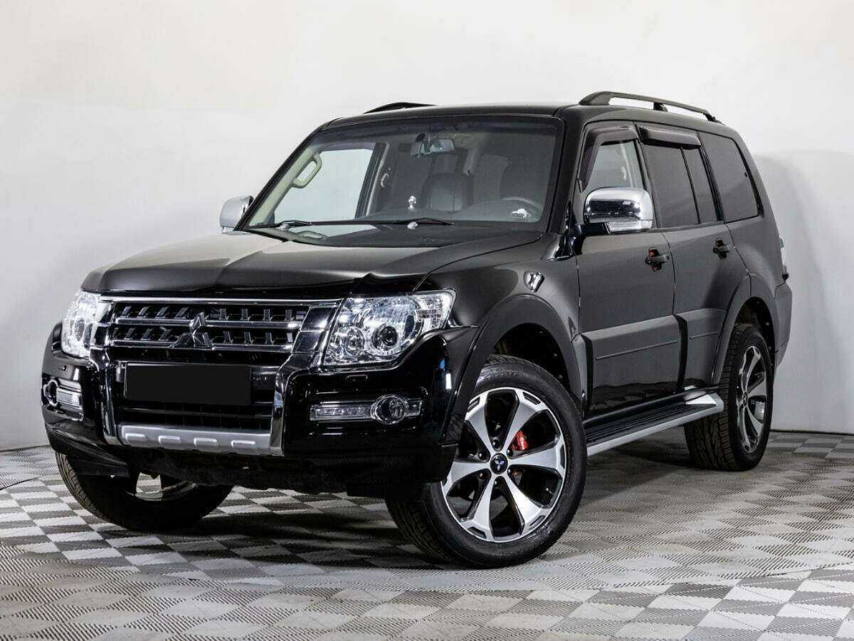 Купить Mitsubishi Pajero с пробегом. Посмотреть фото